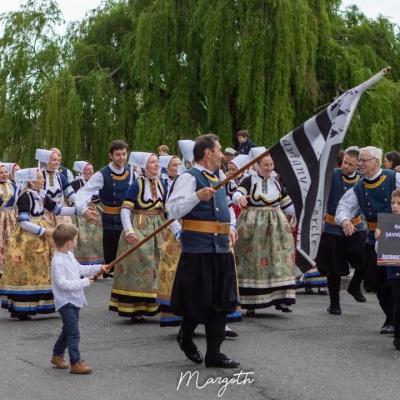 Defile du tradi deiz a vannes