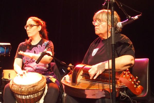 Ty pot au fest noz claudine et marlene